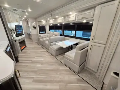 2027 Fleetwood Bounder photo 14