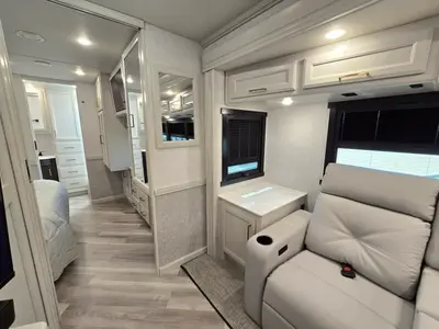 2027 Fleetwood Bounder photo 17