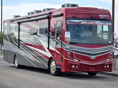 2027 Fleetwood Discovery exterior