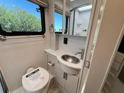 2026 Thor Motor Coach Vegas photo 20