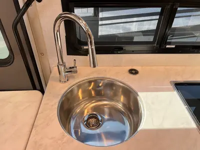 2026 Thor Motor Coach Vegas photo 10