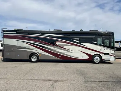 2018 Tiffin Motorhomes Phaeton photo 25