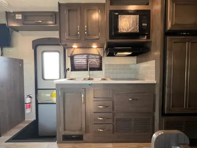 2023 Entegra Coach Odyssey SE photo 7