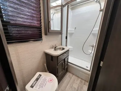 2023 Entegra Coach Odyssey SE photo 19