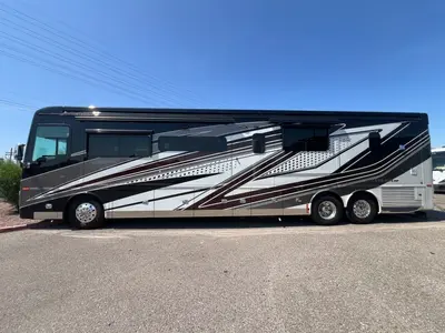 2025 Tiffin Motorhomes Allegro BUS photo 28
