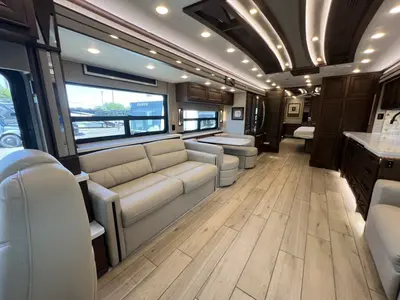2025 Tiffin Motorhomes Allegro BUS photo 14