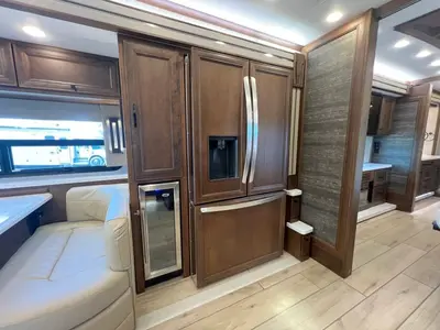 2025 Tiffin Motorhomes Allegro BUS photo 17