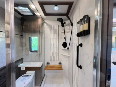 2025 Tiffin Motorhomes Allegro BUS photo 23