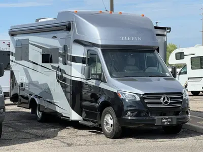 2025 Tiffin Motorhomes Wayfarer exterior