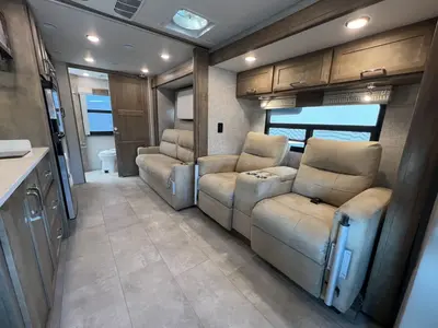 2024 Tiffin Motorhomes Wayfarer photo 13