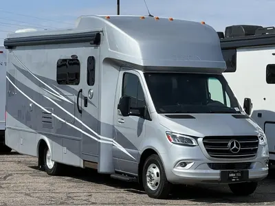 2024 Tiffin Motorhomes Wayfarer exterior