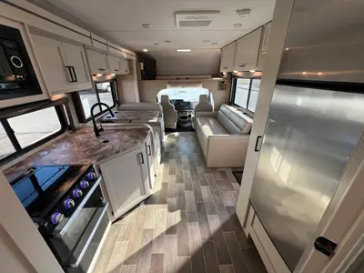 2022 Thor Motor Coach Chateau photo 3