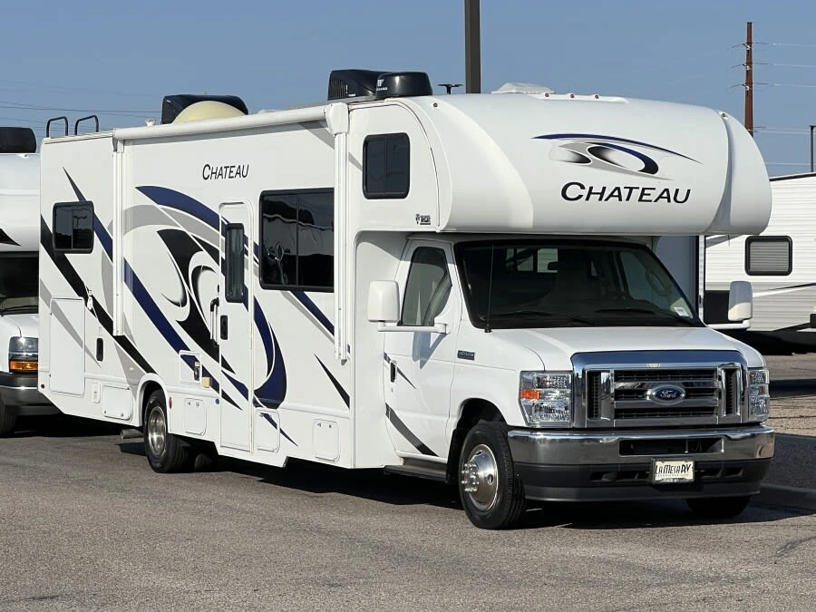 2022 Thor Motor Coach Chateau exterior