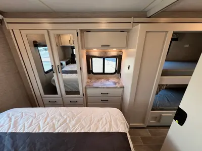 2022 Thor Motor Coach Chateau photo 21
