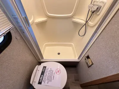 2019 Winnebago Navion photo 20
