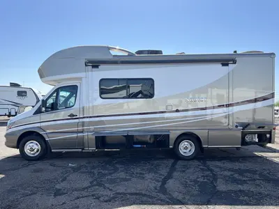 2019 Winnebago Navion photo 24