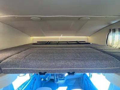 2019 Winnebago Navion photo 4