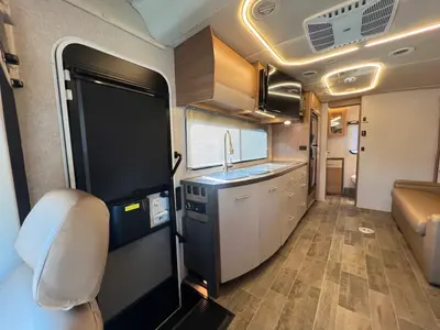 2019 Winnebago Navion photo 6