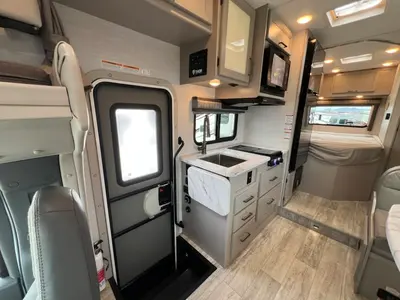 2025 Thor Motor Coach Chateau photo 6