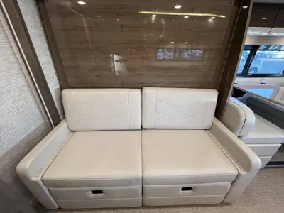 2024 Jayco Melbourne Prestige photo 13