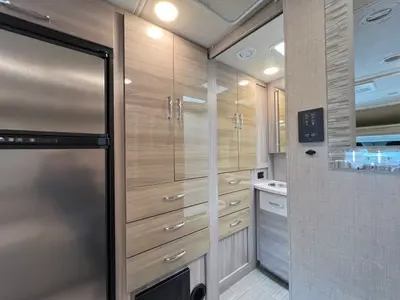 2022 Thor Motor Coach Delano photo 17