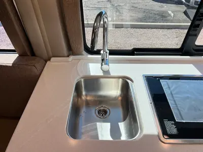 2022 Thor Motor Coach Tellaro photo 9