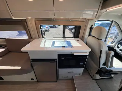 2022 Thor Motor Coach Tellaro photo 7