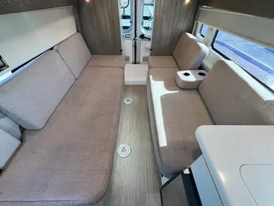 2022 Thor Motor Coach Tellaro photo 15
