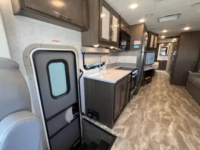 2022 Thor Motor Coach Windsport photo 6