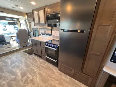 2022 Thor Motor Coach Windsport photo 9