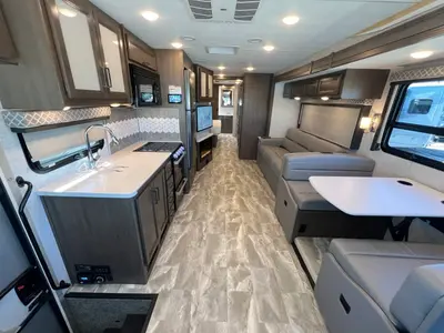 2022 Thor Motor Coach Windsport photo 5