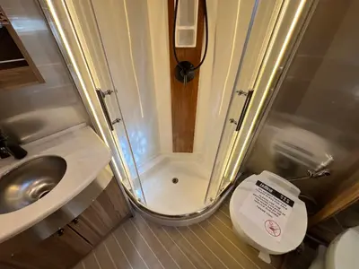 2022 Airstream Atlas photo 19