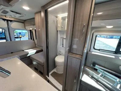 2025 Thor Motor Coach Tellaro photo 20