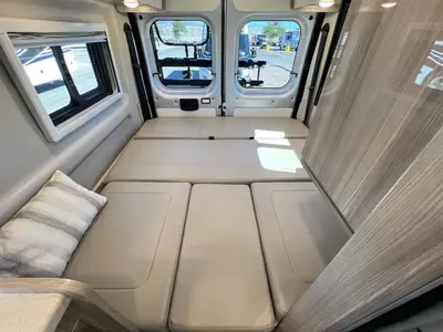 2025 Thor Motor Coach Tellaro photo 18