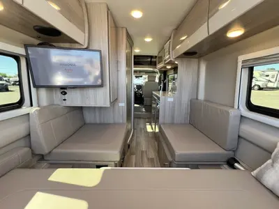 2025 Thor Motor Coach Tellaro photo 4