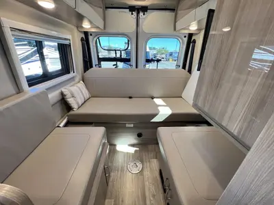2025 Thor Motor Coach Tellaro photo 17