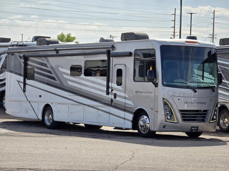 2025 Thor Motor Coach Windsport exterior