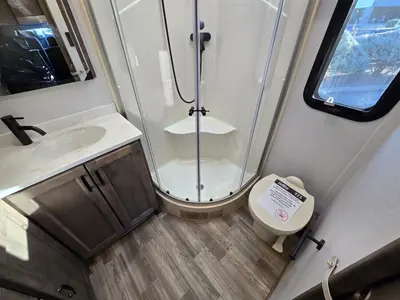 2026 Tiffin Motorhomes Midas photo 19