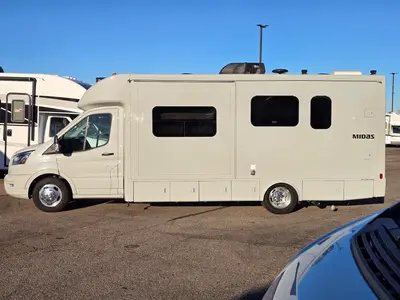 2026 Tiffin Motorhomes Midas photo 20