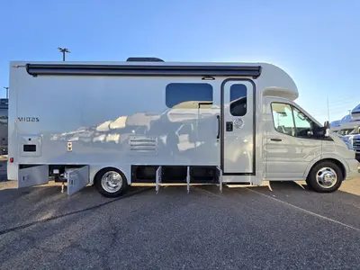 2026 Tiffin Motorhomes Midas photo 24