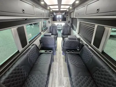 2023 Fleetwood Patriot D6 170EXT photo 4