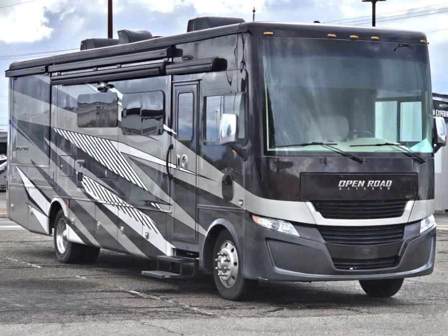 2025 Tiffin Motorhomes Allegro exterior