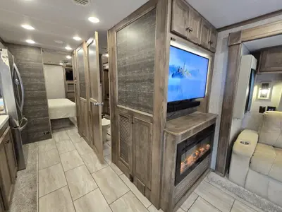 2025 Tiffin Motorhomes Allegro photo 15