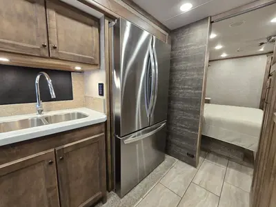2025 Tiffin Motorhomes Allegro photo 8
