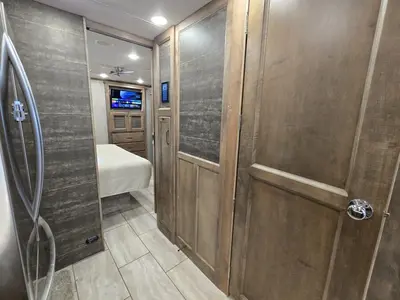 2025 Tiffin Motorhomes Allegro photo 17