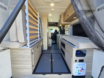 2026 Winnebago Solis photo 4