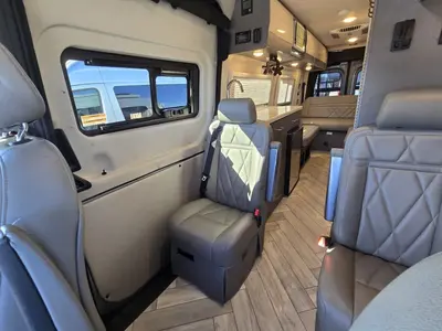 2024 Thor Motor Coach Sanctuary photo 6