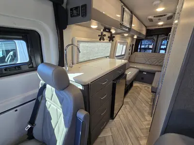 2024 Thor Motor Coach Sanctuary photo 7
