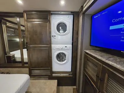 2019 Tiffin Motorhomes Allegro RED photo 25
