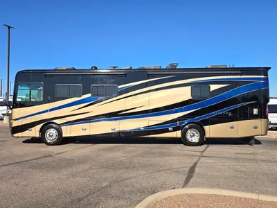 2019 Tiffin Motorhomes Allegro RED photo 26